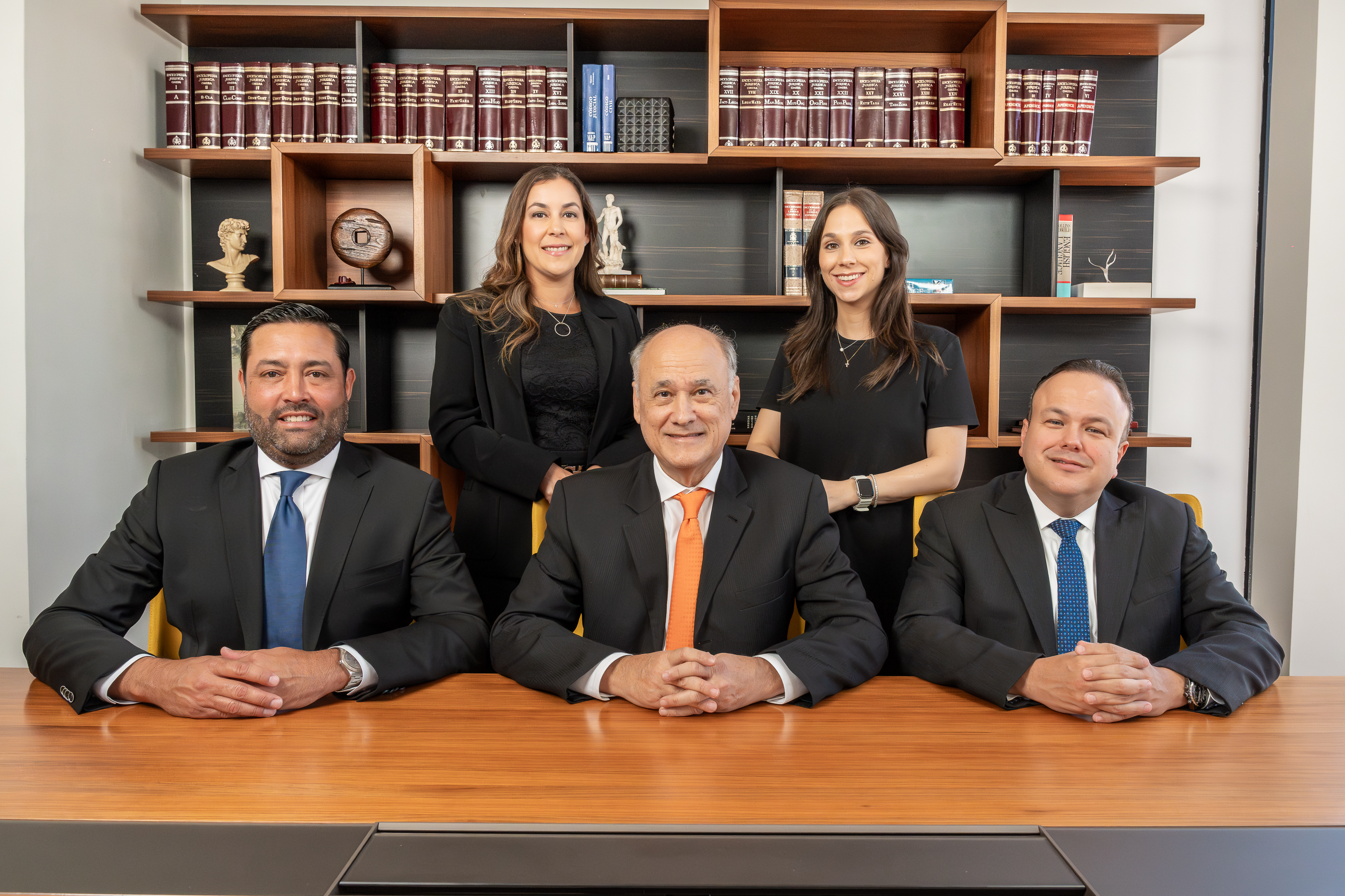 Equipo legal de MAB